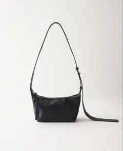 ★Neev⭐︎ミニマルレザー風ショルダーバッグ⭐︎韓国ファッション