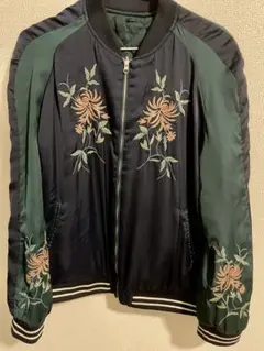 ZARA 沖縄刺繍キルティングスカジャン