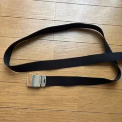 黒ベルト 金属バックル