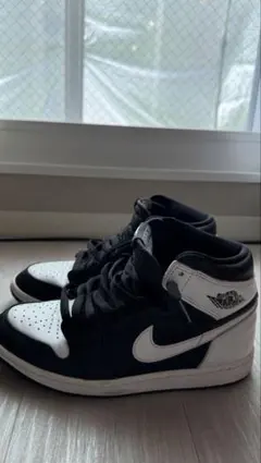 AIR JORDAN 1 RETRO HIGH OG “Black&White”