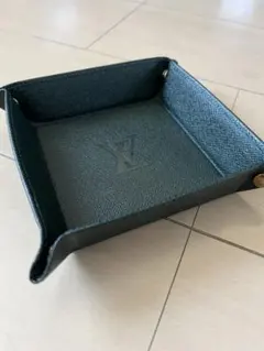 ルイヴィトン　レザートレイ【新品・箱付き】 2026年最新】LOUIS VUITTON インテリアトレイの人気アイテム - メルカリ