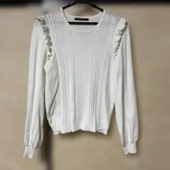 INGNI フリル付きホワイトニット