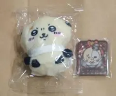 ちいかわ ラッコ／お座りぬいぐるみ まじかる ステンドグラス風アクリルバッジ