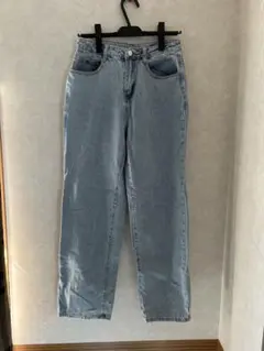 ライトブルー デニムパンツ