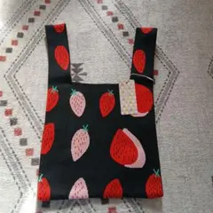 D.KELLY 니트 백 딸기 무늬 블랙