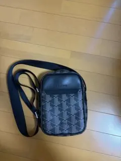 LACOSTE ショルダーバッグ