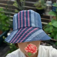 阿波正藍しじら織りの木綿帽子―涼やかな藍と赤の縞　ハンドメイド