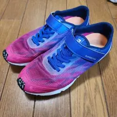 子供靴 ムーンスター　スーパースター　バネのチカラ 運動靴22.5cm