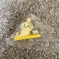 ちいかわ　松屋　フィギュア　うさぎ　カレー