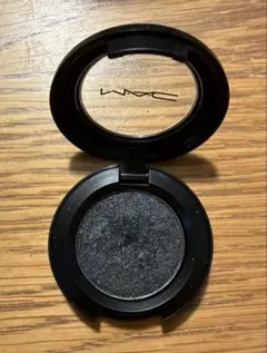 MAC マック ダズルシャドウ エクストクリーム　イルミノーティーのサムネイル
