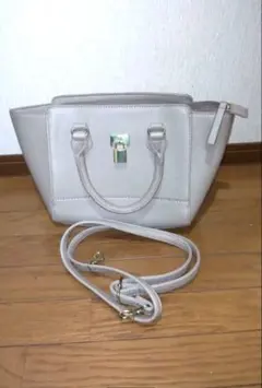 超美品　グレージュ　 ハンドバッグ 取り外し可能ショルダー