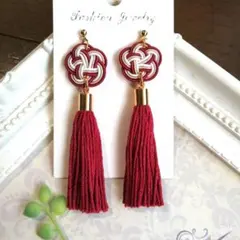水引梅結びタッセル付き和風ピアス/イヤリング 赤と白(ハンドメイド)