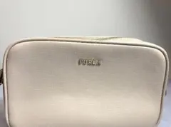 良品 FURLA フルラ ショルダーバッグ 斜め掛け クリームのサムネイル