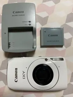 Canon IXY 30S ホワイト 純正バッテリー・充電器付き デジタルカメラのサムネイル