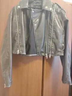 ZARA ショート丈ライダースジャケット