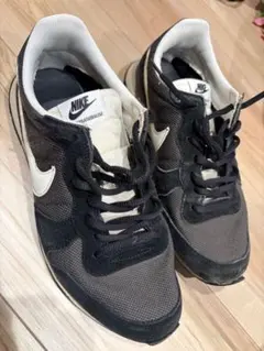 NIKE インターナショナリスト ブラック