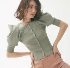 SNIDEL グリーン パフスリーブ カーディガン