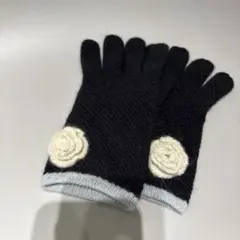 新品★ お花モチーフニット　手袋　黒