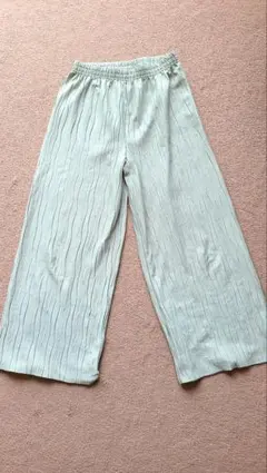 ライトグリーン　プリーツパンツ 140