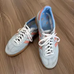 adidas originals スニーカー