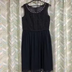 ワンピース パーティードレス　刺繍レース　ビジュー