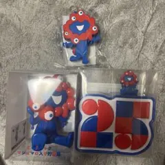 万博　ミャクミャク　貯金箱　フィギュア　シリコンポーチ　3点