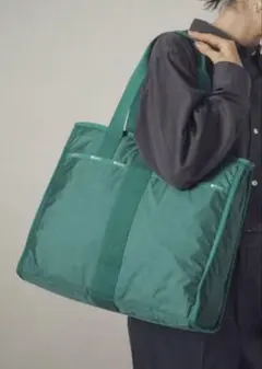 LeSportsac ESSENTIAL CARRYALL ラッシュメドウC 緑