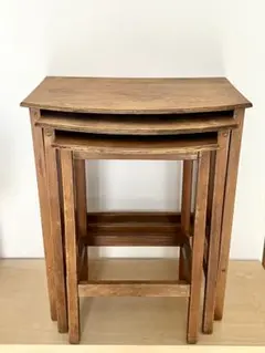 Yield House パイン無垢材 ネストテーブル 3台セット 美品 入れ子式 Yield House パイン無垢材 ネストテーブル 3台セット 美品 入れ子式