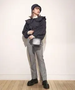 新品タグ付★GHOSPELL Cropped Topのサムネイル