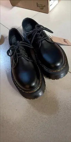 Dr. Martens ブラックレザーシューズ