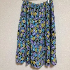 【レトロ古着】花柄 フレアロングスカート ブラック 昭和レトロ ヴィンテージ感