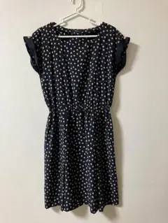 コムサイズム ドット柄 フレンチスリーブワンピース 膝丈