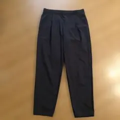 ユニクロ　テーパードパンツ　レディースM
