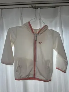 オフホワイト フード付き薄手パーカー　100cm