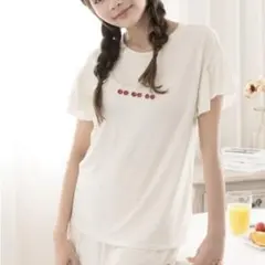 tutuanna チェリー フリルTシャツ パジャマ 部屋着のサムネイル