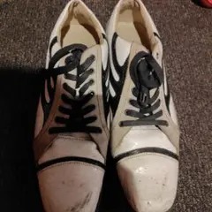 DRAGON BEARD ホワイト/ブラック スニーカー