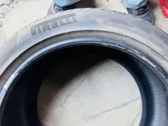 PIRELLI 285/40 ZR19 タイヤ 2本セットのサムネイル
