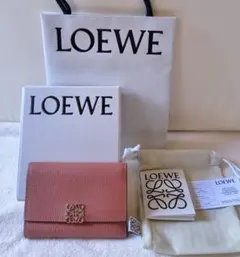 希少カラー✨LOEWE アナグラム トライフォールド ウォレット 三つ折り財布