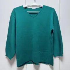 GU グリーン Vネック 長袖ニット ジーユー 冬 春　秋　薄手ニット