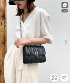 チェーンショルダーバッグ