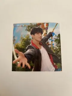 SEVENTEEN HEAVEN ドギョム ステッカー