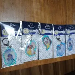 ディズニー100周年 アクリルキーホルダー　4種　5個