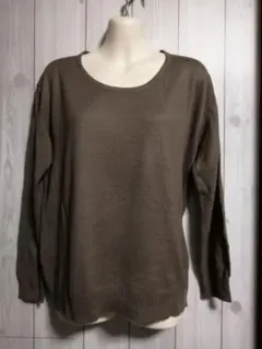 earth music&ecologyブラウン クルーネック 長袖ニット