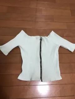 EVRIS ライトブルー オフショルダー リブ編み トップス 五分丈