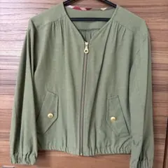 Burberry Blue label グリーン薄手ブルゾンのサムネイル