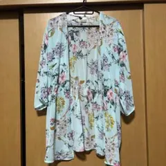 H&M 花柄水色五分袖シャツ Mサイズ