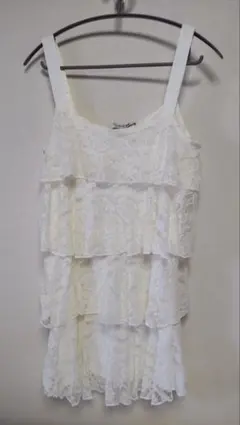 FOREVER 21 レース ティアード キャミソールのサムネイル