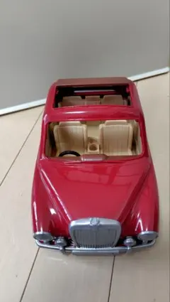 シルバニア　たのしくお出かけファミリーカー