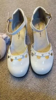 Catherine Cottage フォーマルシューズ ホワイト 中ヒール