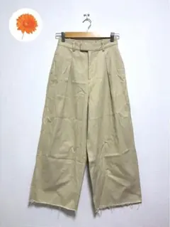 F KBF + ケービーエフ　ワイドパンツ　バギーパンツ　ベージュ　ウエストゴムのサムネイル